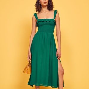 Emerald green smocked Reformation dress <3 NWOT <3 size S <3